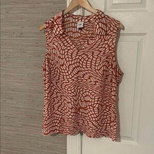 CAbi Women's Rust and White Patterned Blouse